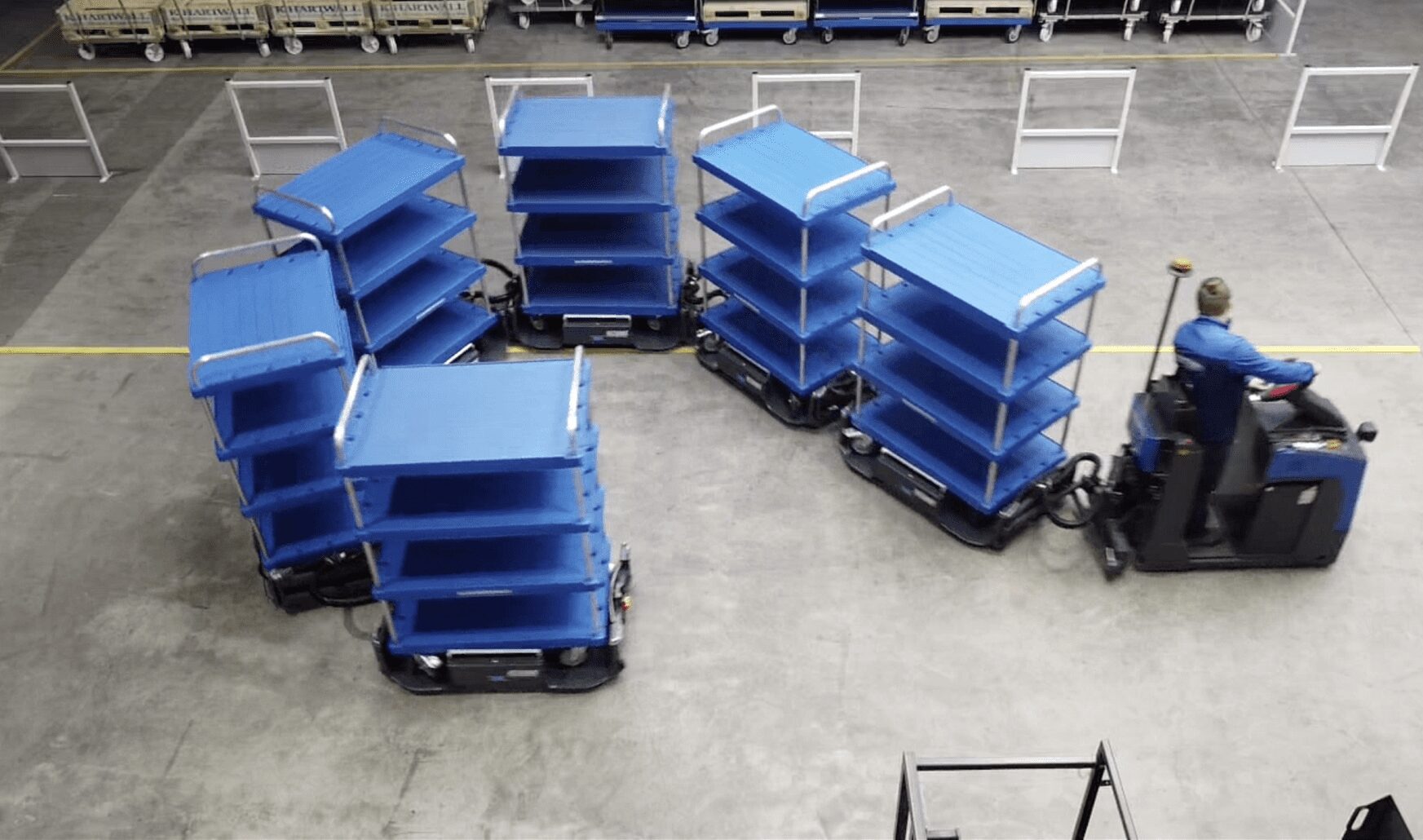 LiftLiner automtisierter Routenzug für Ihre Intralogistik