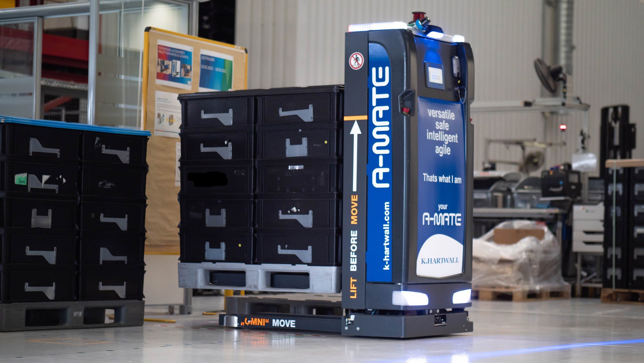 pallet handling of AGV A-MATE at Bosch