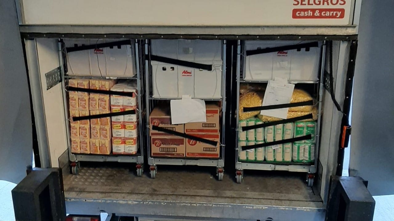 Foldia Plus roll containers allow a space-efficient truck fill for Selgros