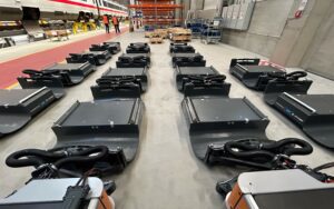 LiftLiner Routenzüge sorgen für einen effizienten Materialtransport im ICE-Instandhaltungswerk