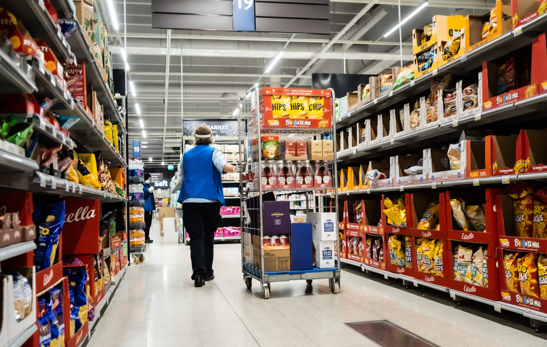 K.Hartwall Ladungsträger im Einsatz im Einzelhandel